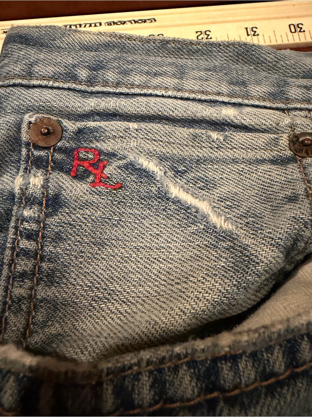 Polo Ralph Lauren 867 Jeans 32x32 Classic Straight Leg Distressed Light Wash - Picture 5 of 9